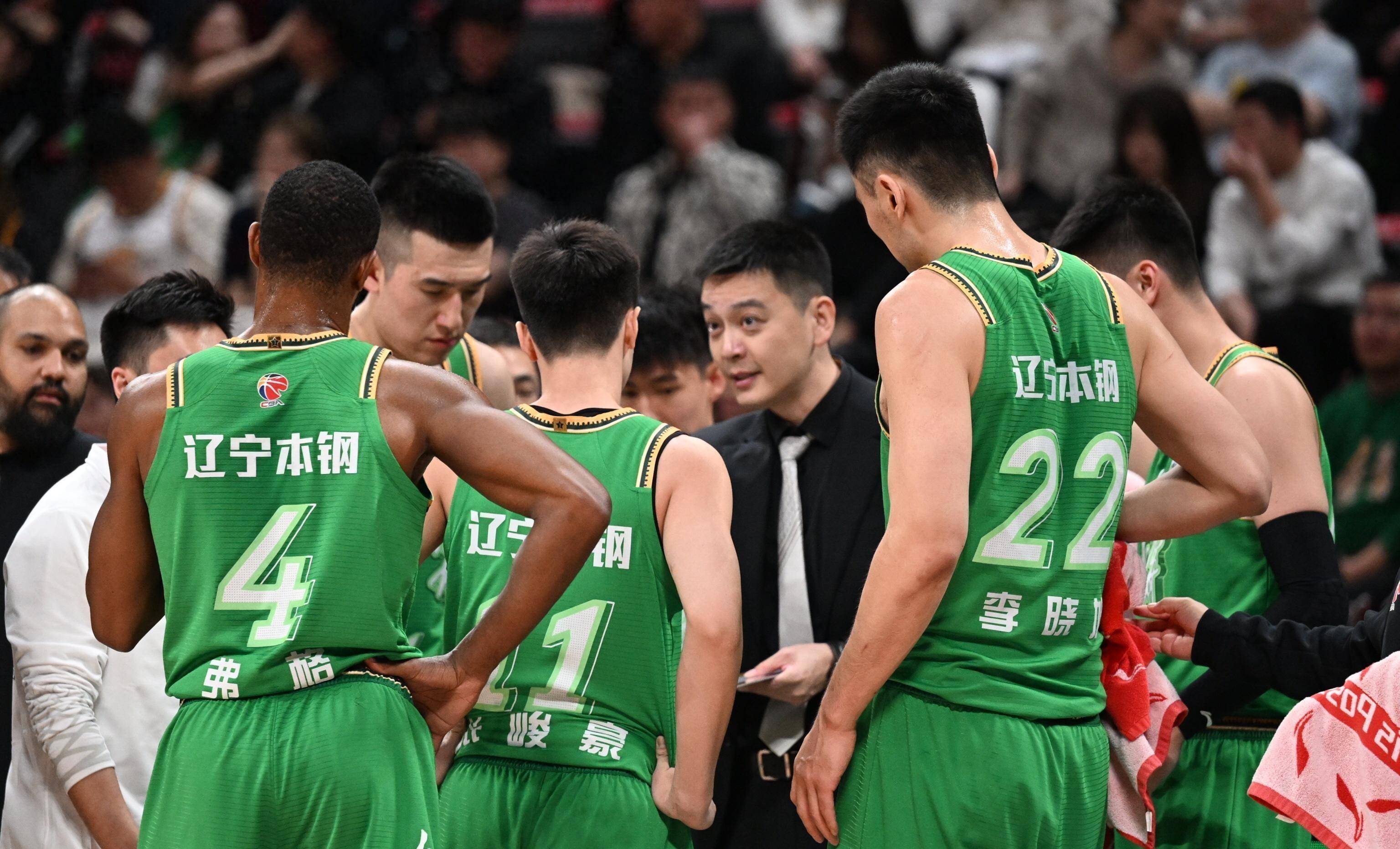 包含沈阳队再负对手，积分榜位置跌落的词条