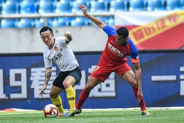 关于华夏幸福战胜对手，积分榜排名大幅上升的信息