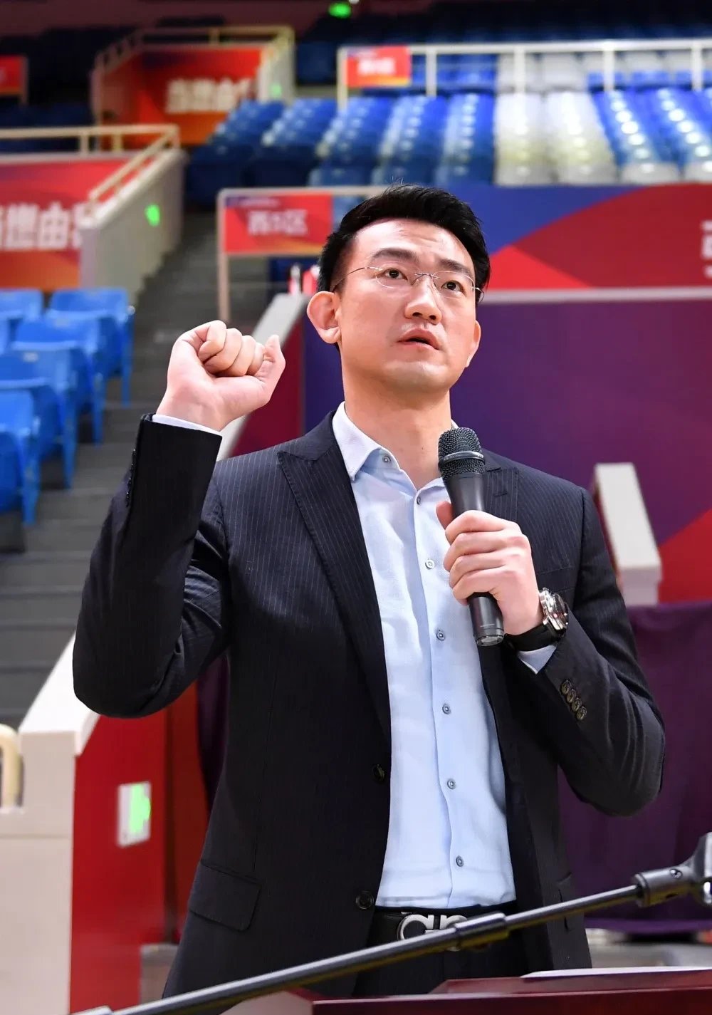 球员个人表现亮眼，为球队赢得关键胜利！的简单介绍